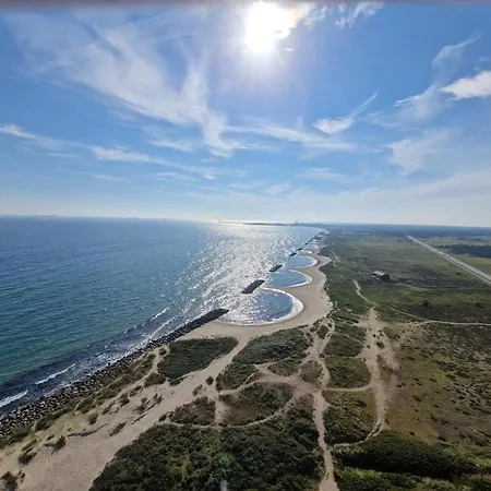 4 Person In Skagen-by Traum